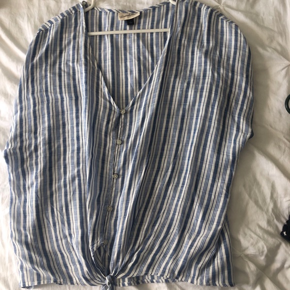 Tie-front crop top - Picture 4 of 4